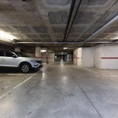 Bravissimo Estel A8 Penthouse 아파트 사가로