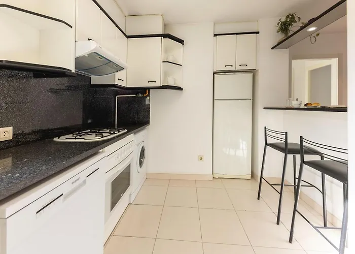 Bravissimo Estel A8 Penthouse 아파트 사가로